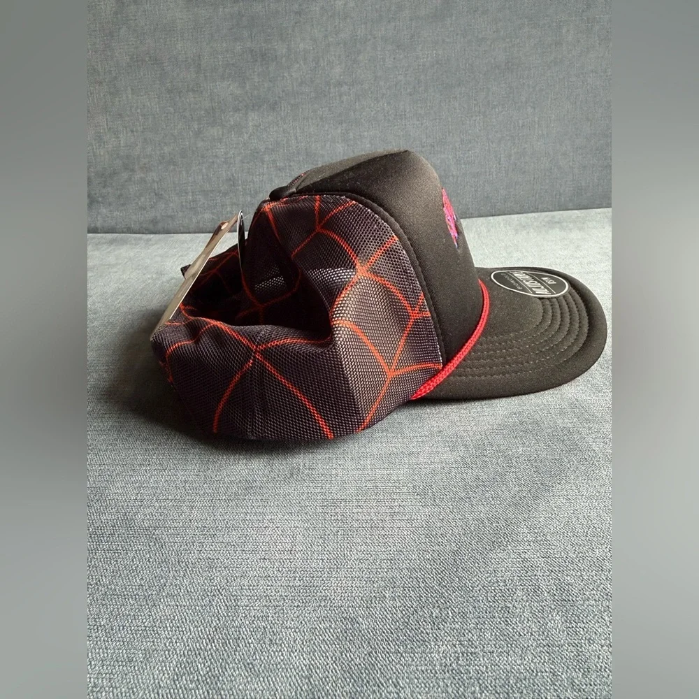Bioworld Spider-Man Unisex Adjustable Mesh Snap Back Trucker Hat New Embroidered